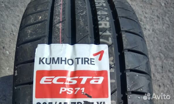 Kumho Ecsta PS71 265/65 R17 112V