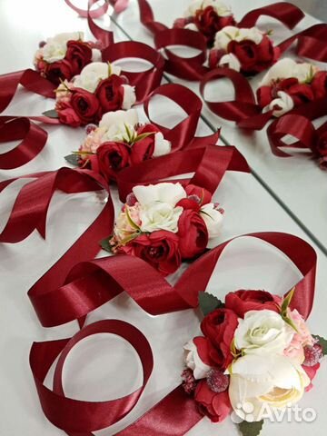 Браслеты и бутоньерки