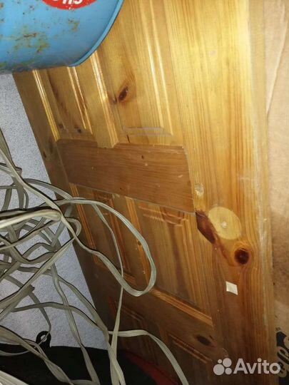 Двери из дерева