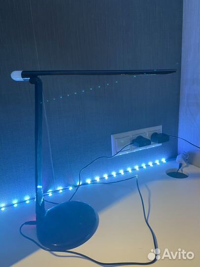 Лампа настольная