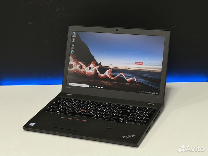 ThinkPad 15.6 Сенсор IPS Core i5 16G озу SSD512g