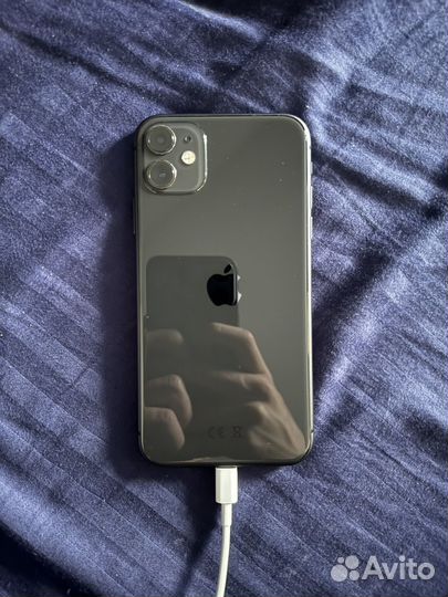 iPhone 11, 64 ГБ