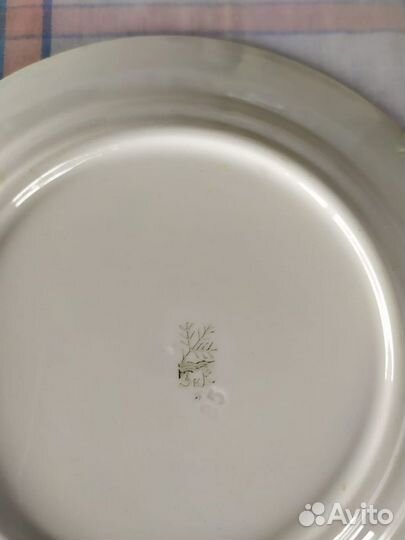 Тарелка суповая, чайник фарфор