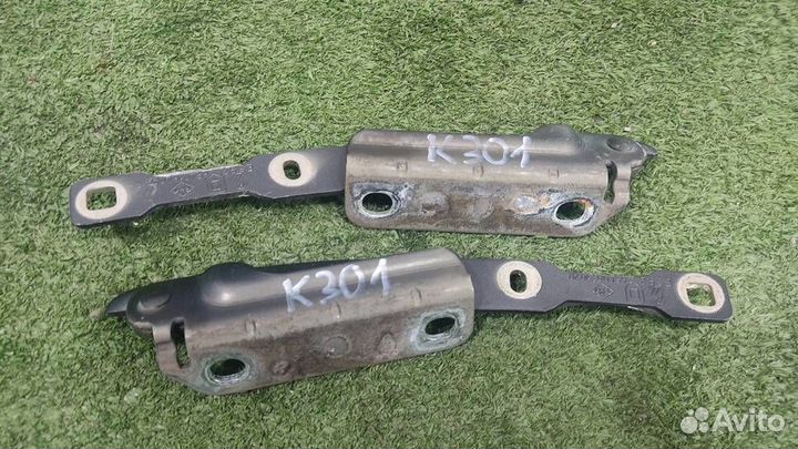 Петля капота (комплект) Renault Duster 2015