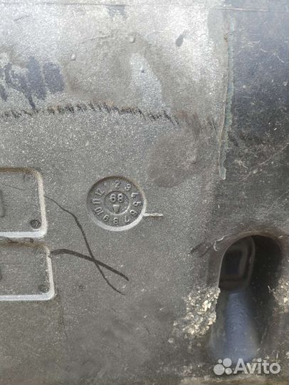 Бак на Мерседес