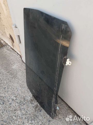 Toyota wish заднее левое стекло.Стеклоподемник эл