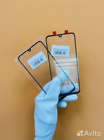 Замена разбитого стекла на Huawei P Smart 2019