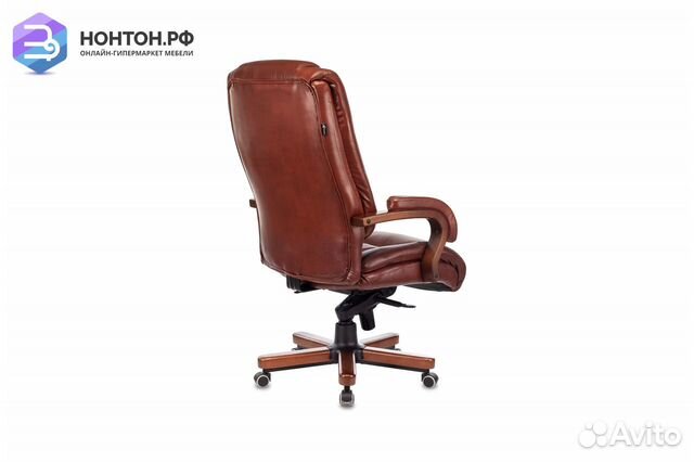 Кресло руководителя Бюрократ T-9925walnut светло-к