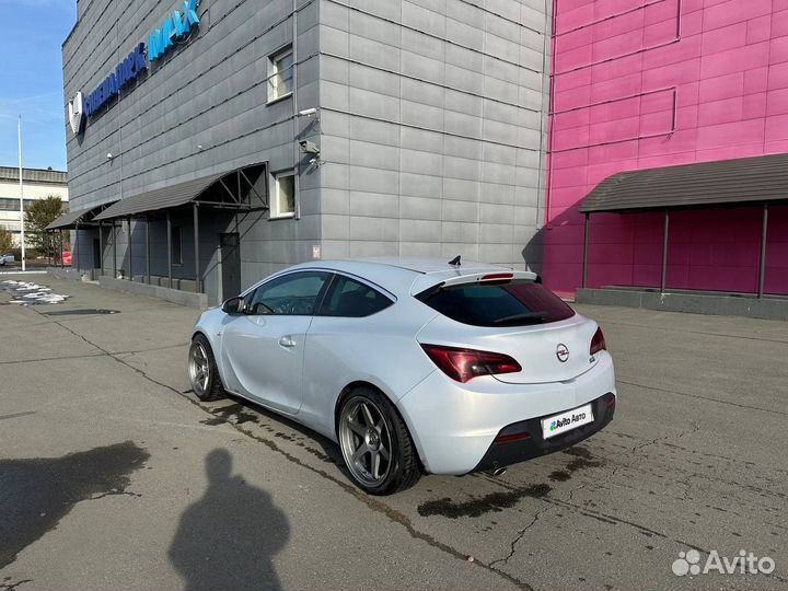 Opel Astra GTC 1.4 МТ, 2011, 240 000 км