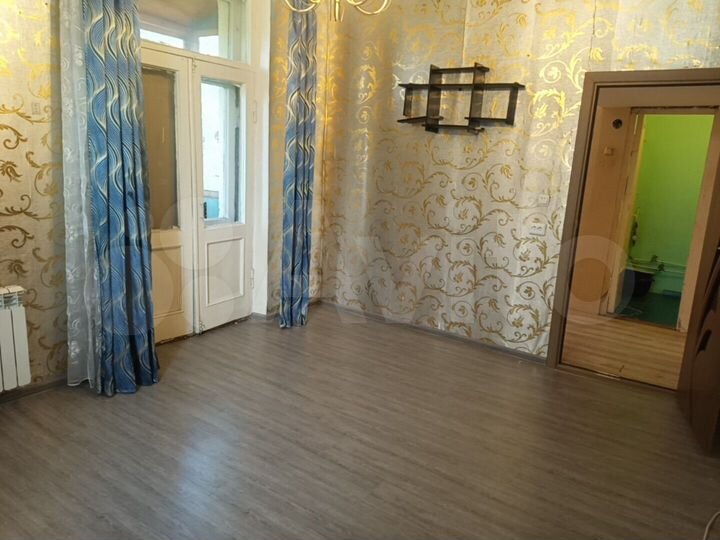 2-к. квартира, 60 м², 3/3 эт.