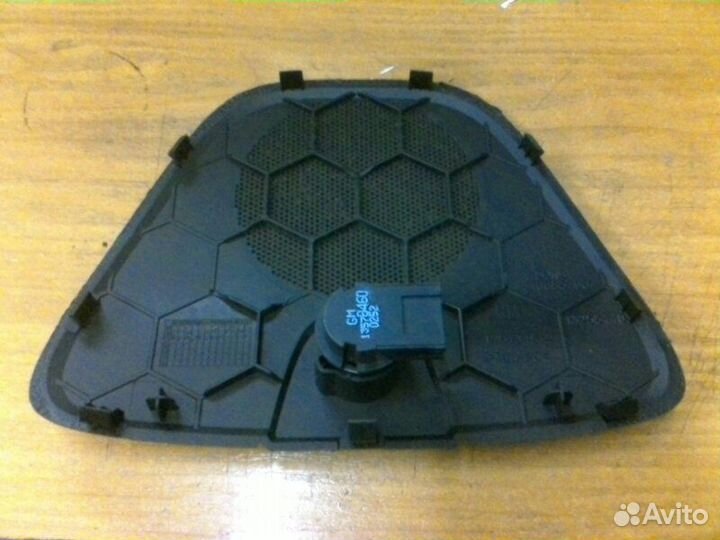 Решетка динамика Opel Astra J A16XER 2011