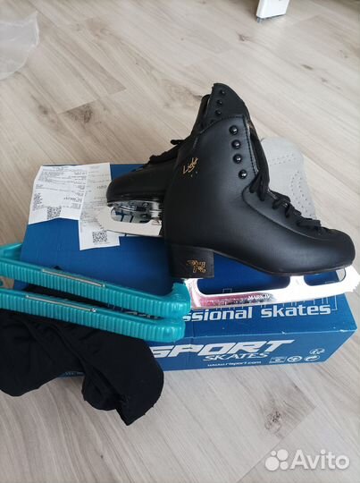 Фигурные коньки risport electra чёрные 245, 23.5см
