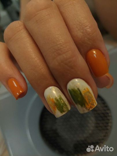 Маникюр в салоне