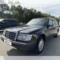 Mercedes-Benz W124 2.5 MT, 1989, 280 000 км, с пробегом, цена 250 000 руб.