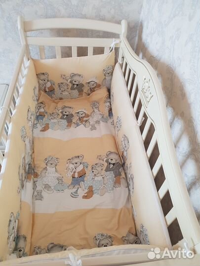 Детская кроватка