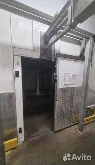 Холодильная дверь бу / дверь откатная бу