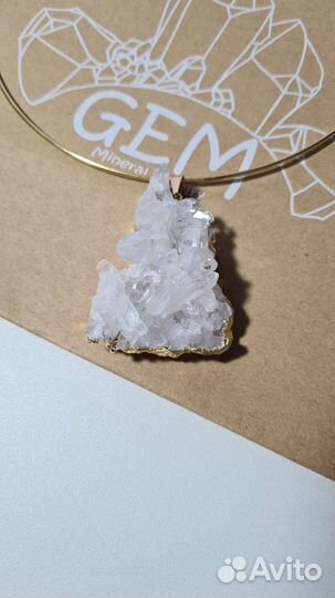 Украшение на шею (кулон Горный хрусталь на дуге)