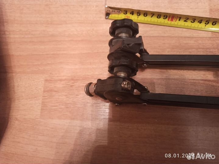 Штатив одно коленный для ламп, вентиляторов