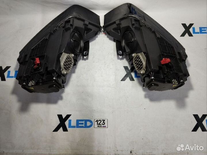 Фара правая левая Audi Q3 16-18 рест ксенон