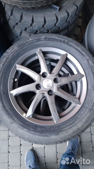 Pirelli Cinturato P1 185/65 R15 140H