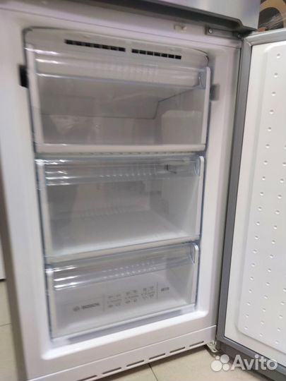 Холодильник Bosch NO Frost