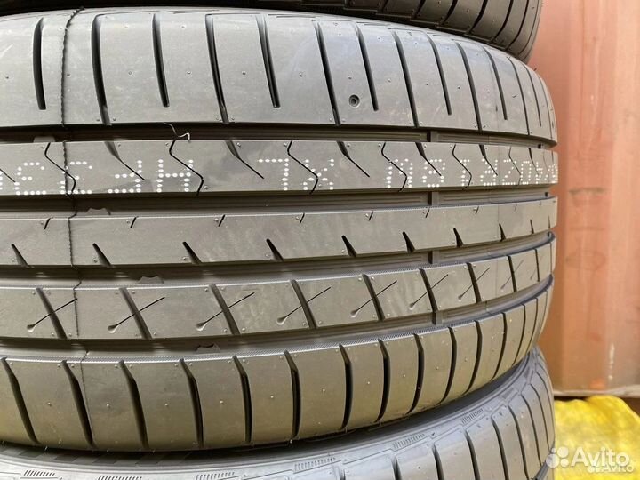 Habilead HF330 225/40 R18 92W