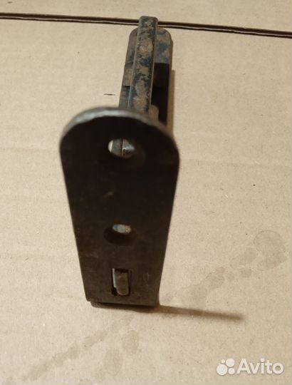 Шпингалет дверной