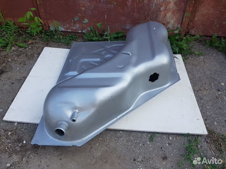 Бензобак Опель Кадетт Караван