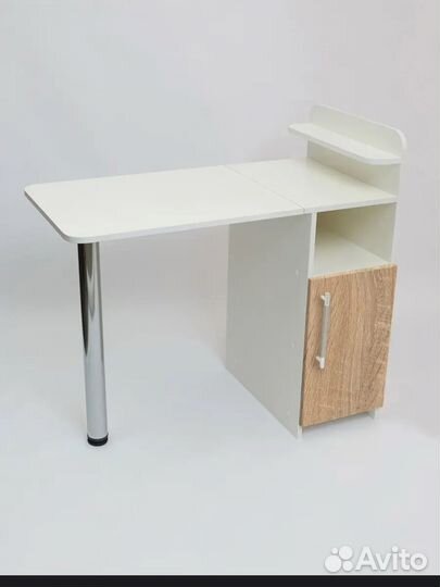 Маникюрный стол складной