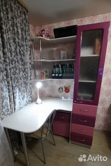 Письменный стол