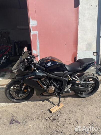 Хонда CBR 650 R