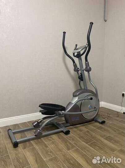 Эллиптический тренажер