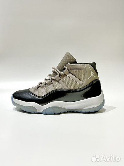 Кроссовки nike air jordan 11 retro grey