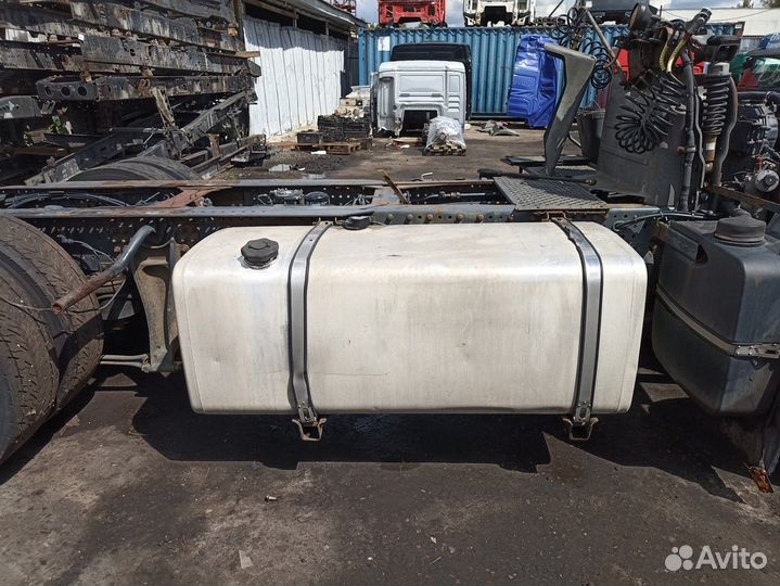 Бак топливный 600 L 1580х680х620 Iveco Stralis