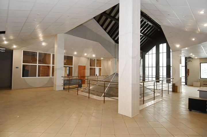 Сдам помещение свободного назначения, 600 м²