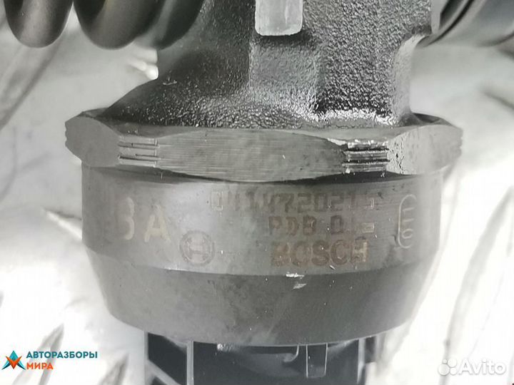 Форсунка Volkswagen Polo 4 2003 038130073AG