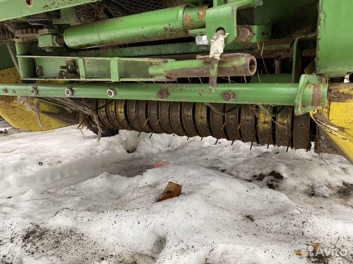 Пресс-подборщик John Deere 550, 2001