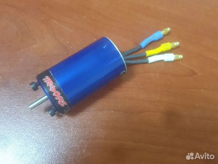 Мотор Traxxas Velineon 380 двигатель