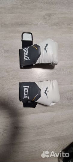 Боксерские перчатки 12 oz everlast
