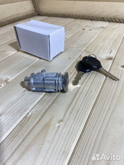 Личинка замка зажигания Jeep Grand, Chrysler,Dodge