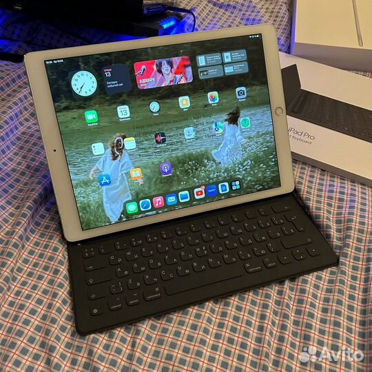 iPad pro 12.9 2015 + клавиатура. wi-fi + sim