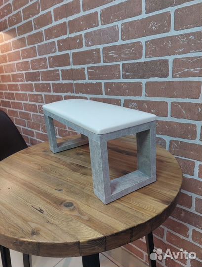 Подставка для маникюра