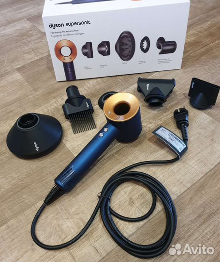 Фен Dyson supersonic hd08