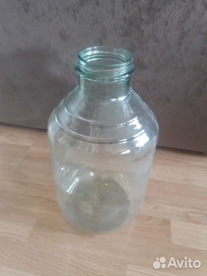 Бутылка стеклянная