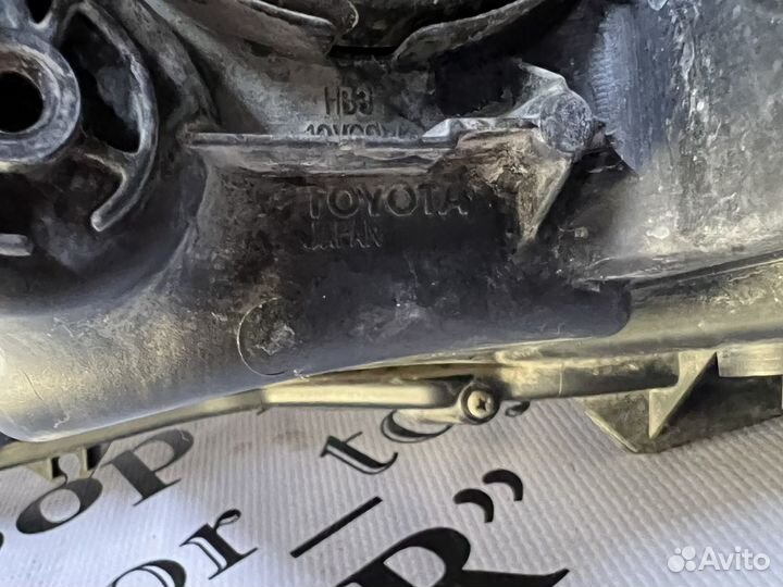 Фара левая Toyota Camry V55 ксенон (оригинал)