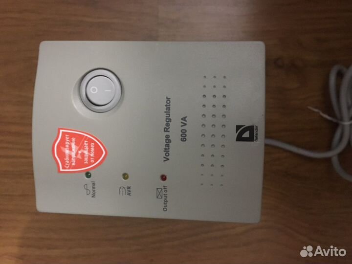 Стабилизатор напряжения Defender avr real 600 va