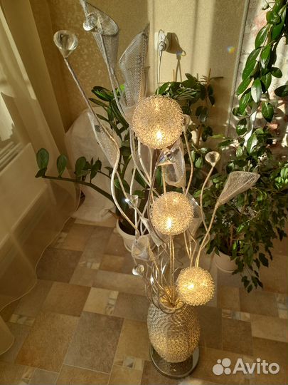 Светильник напольный