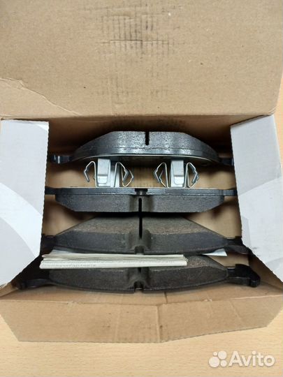 BMW X5 X6 Колодки тормозные передние 34116791514