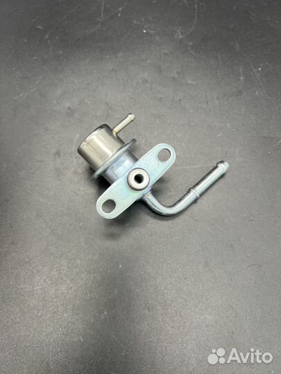 Регулятор давления топлива (3.5 bar ) 1953004580