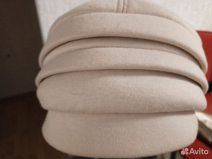 Женские берет шапки